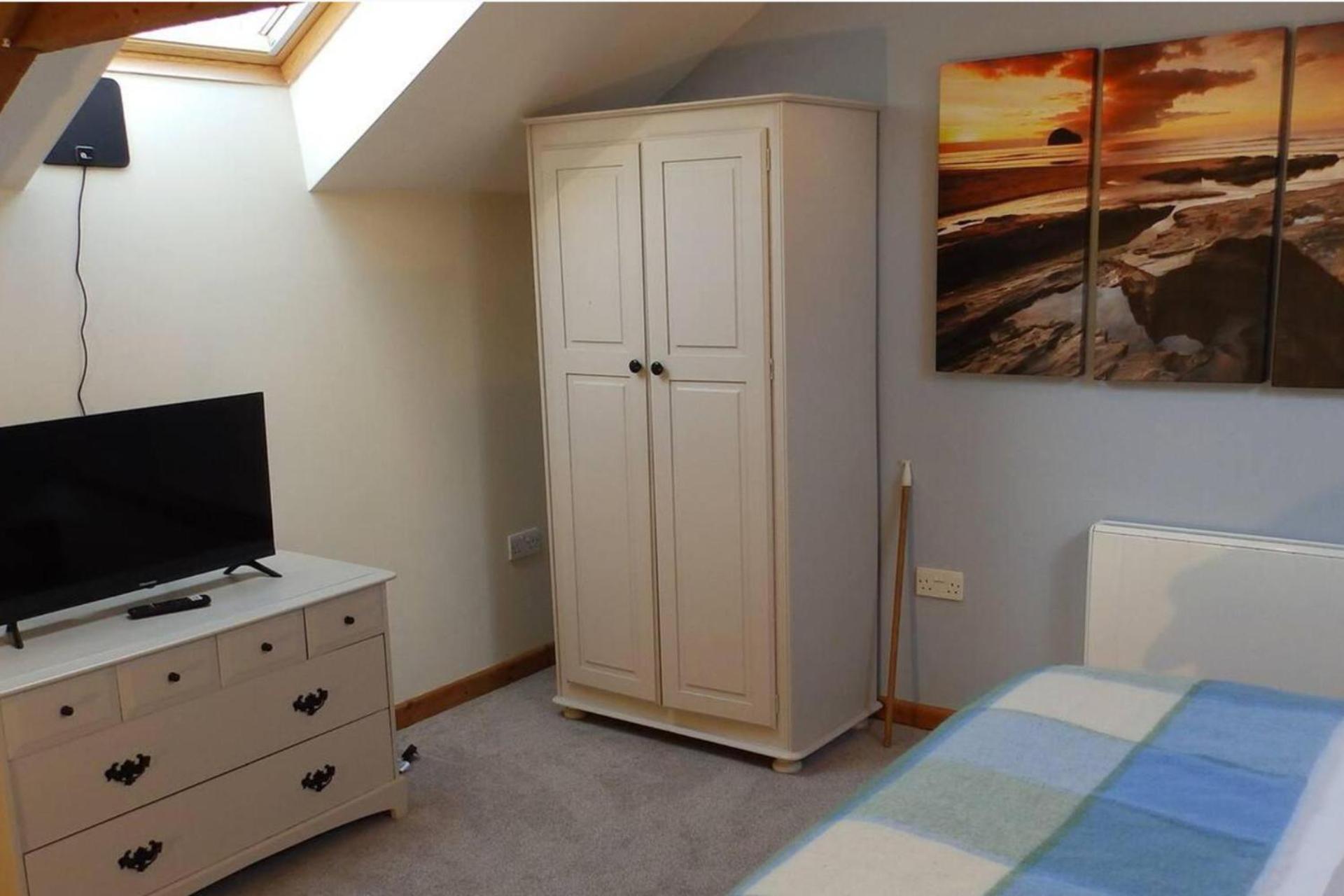1 Bed-Pet Friendly-Parking-Patio-Close To Coasts North Hill Eksteriør bilde